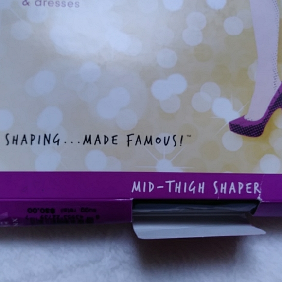 Spanx Star Power Tame to Fame Mid-Tigh Shaper - Picture 4 of 10